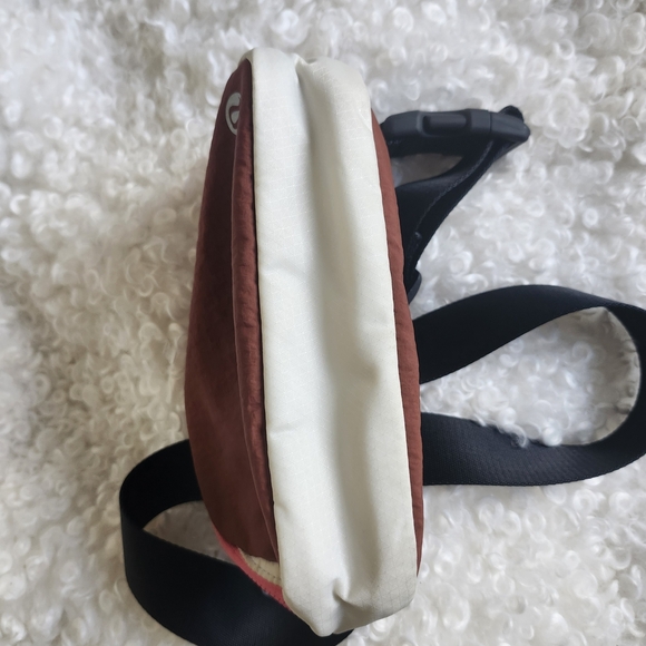 Lululemon Dark Terracota White Opal Preppy Everywhere Belt Bag 1 L Casual - Picture 9 of 9